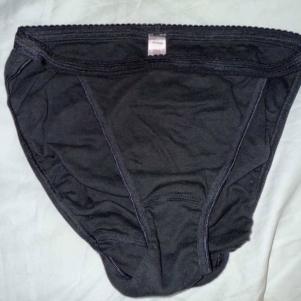 Y2K. 100% COTTON Black BIKINI PANTIES.  NEW. NO TAG.